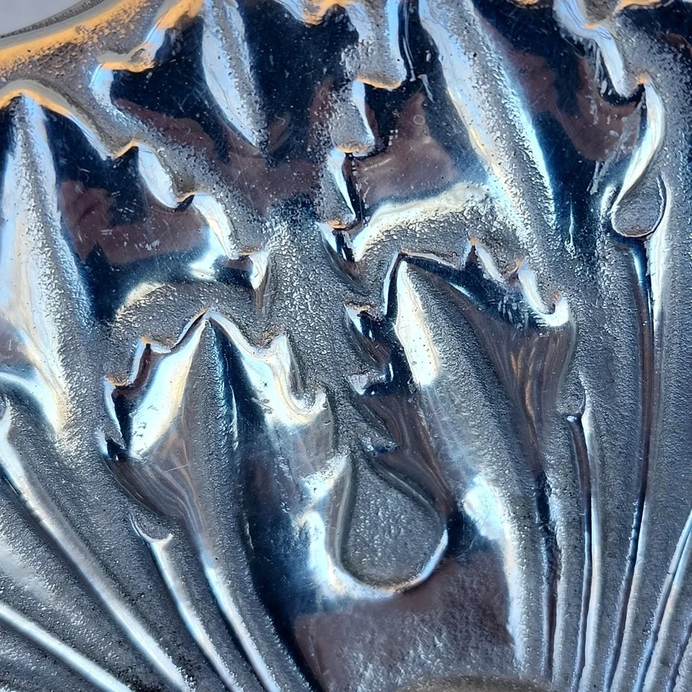 WILTON ARMETALE ACANTHUS BOWL - Picture 4 of 9